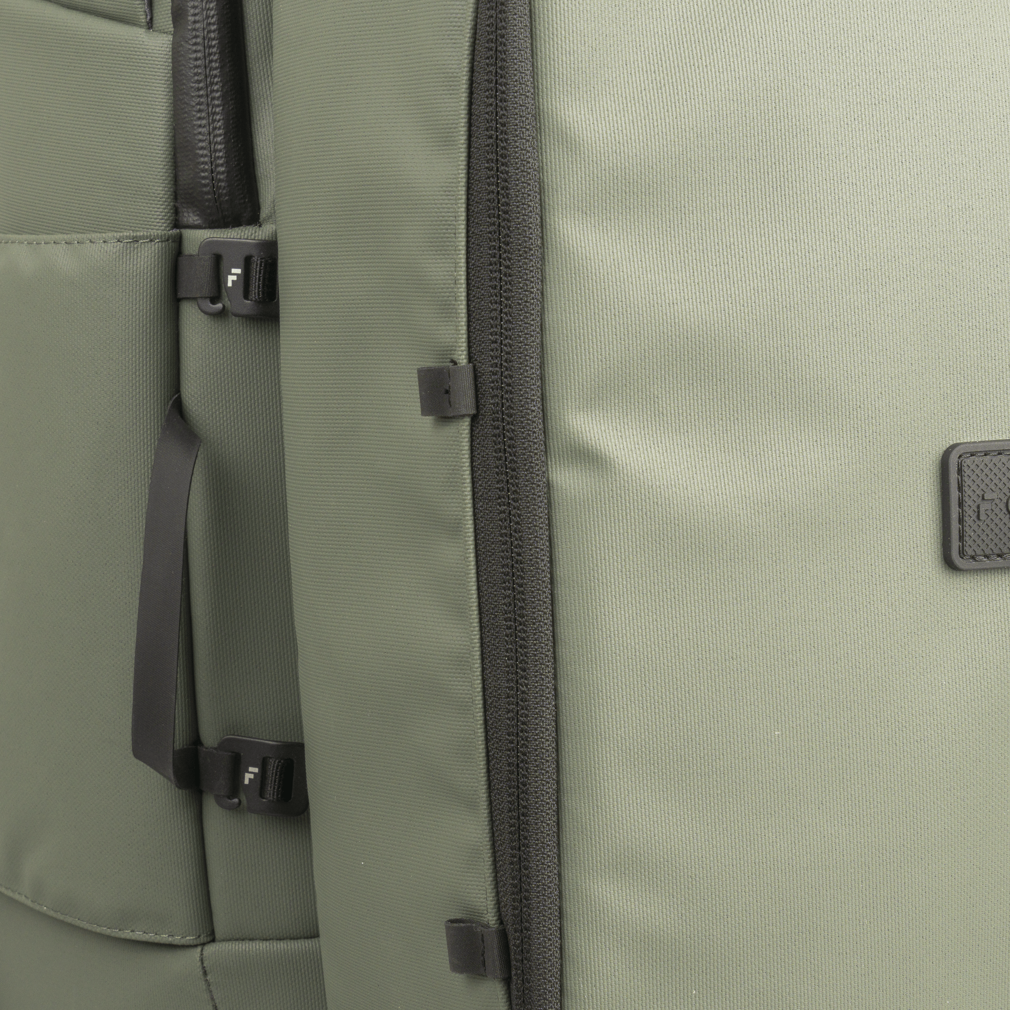 green FORWRD shoe cube storage pouch with minimalist design and zip closure for organizing gear in pickleball bags