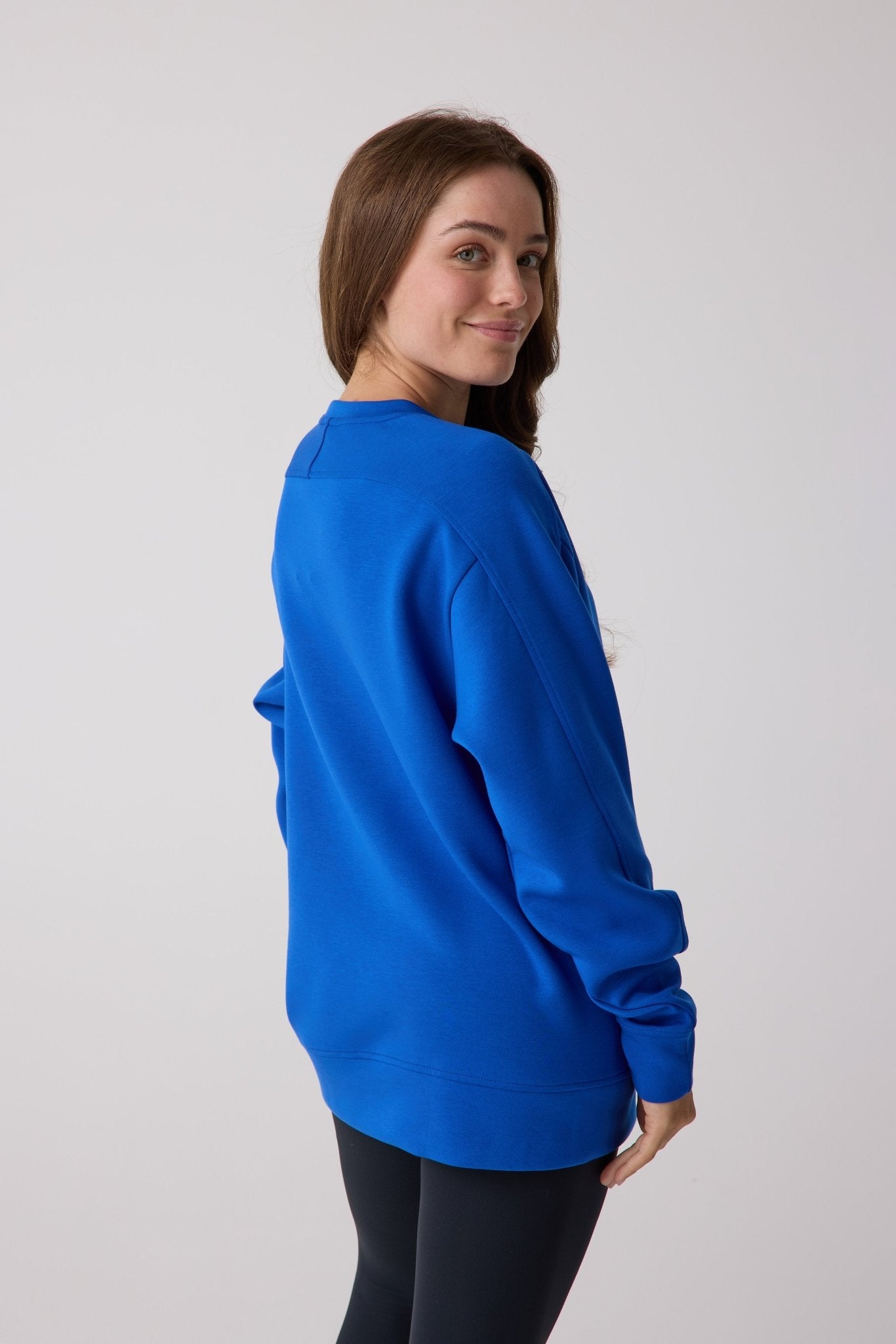 Après Unisex Crew Sweatshirt - FORWRD