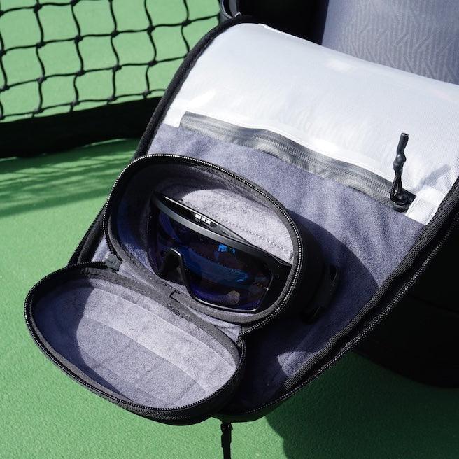 Magnetic Eyewear Case - FORWRD